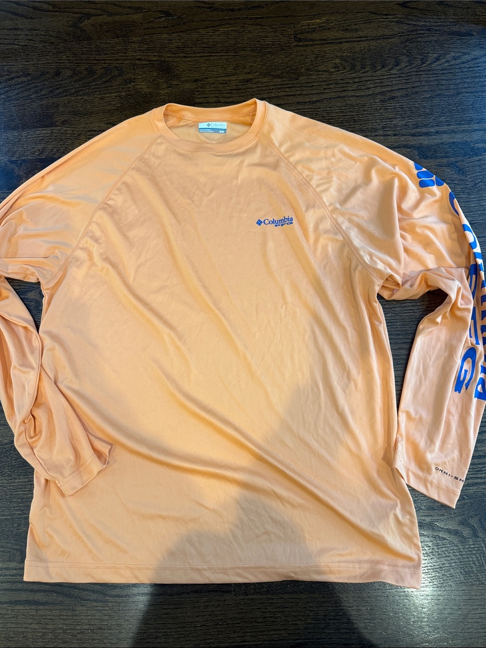 Columbia Men’s Long-Sleeve Performance Tee - Light Peach with Blue rash guard